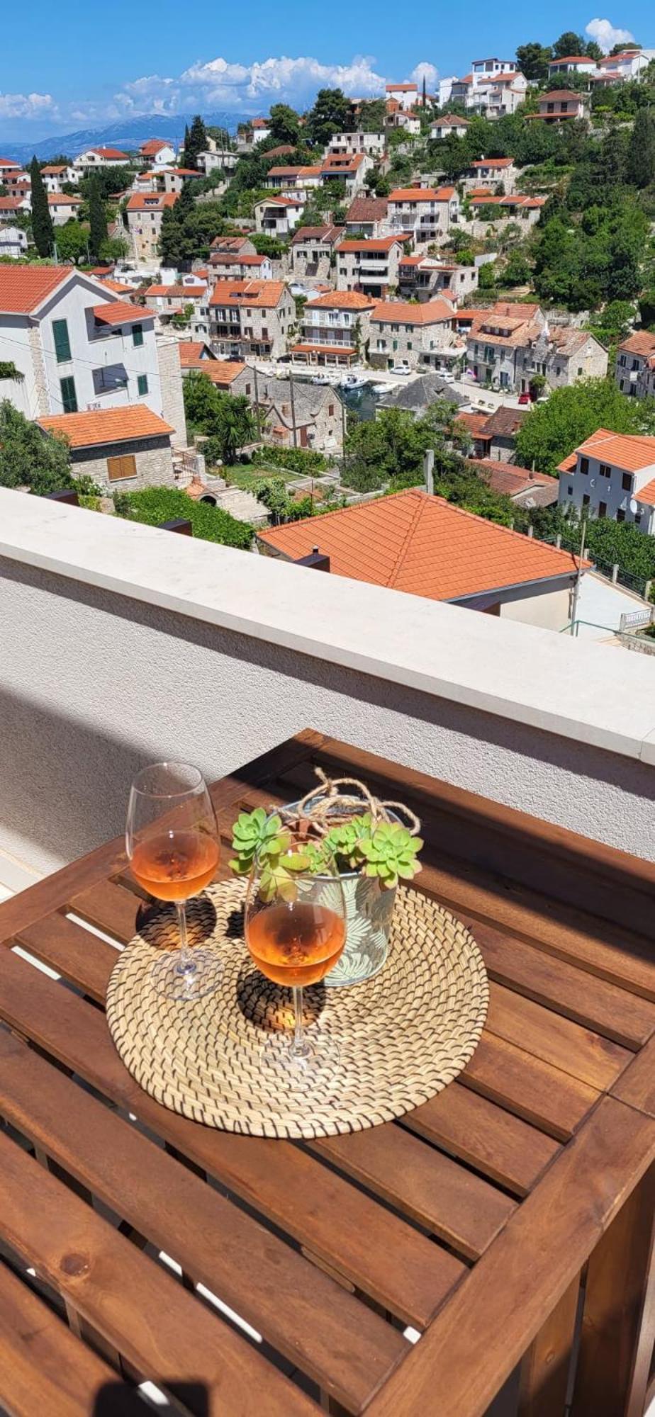 New Apartment With Panoramic View Stomorska Exterior foto